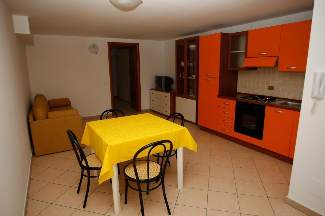 Residence Gualtieri Sant'Andrea Apostolo dello Ionio Exteriér fotografie