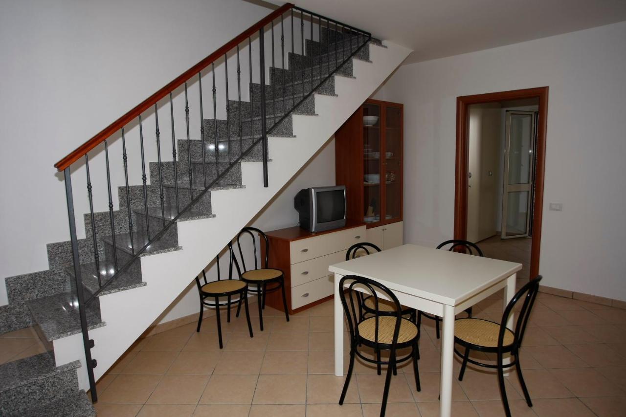 Residence Gualtieri Sant'Andrea Apostolo dello Ionio Exteriér fotografie
